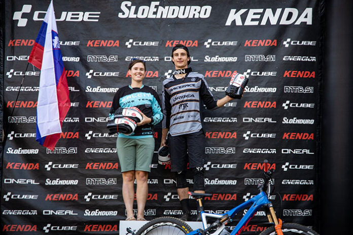 Calcit_Bike_team_Tina_z_Vidom