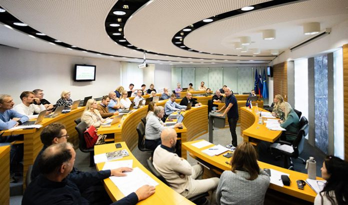 15. seja Občinskega sveta Občine Domžale