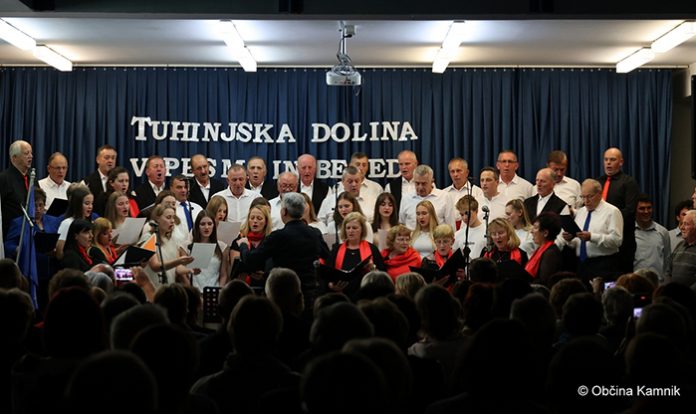 Tuhinjska dolina v pesmi in besedi-znova povezal domače ustvarjalce in občinstvo