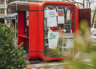 Legendarni kiosk K67 pred Delom dobil novo življenje – kot mikro galerija, koncertni prostor in pop-up trgovina