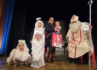 Miklavžev večer otrok iz rejniških družin in Rotary cluba Domžale