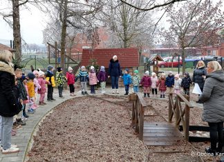 Nova panelna ograja za večjo varnost in lepši videz igrišča vrtca Pestrna
