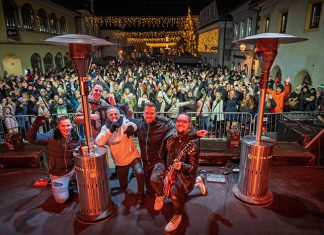Pravljični Kamnik zaživel v ritmih legendarnih Mambo Kings