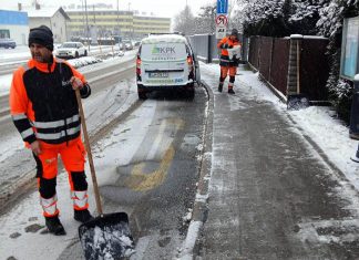 Za varne poti tudi pozimi – zimska služba v Občini Kamnik