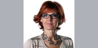 Darinka Pavlič Kamien, kolumnistka: Imamo ljudi na pretek? Nimamo jih.