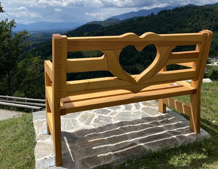 Klopca ljubezni na Gori pri sv. Miklavžu v Tuhinjski dolini