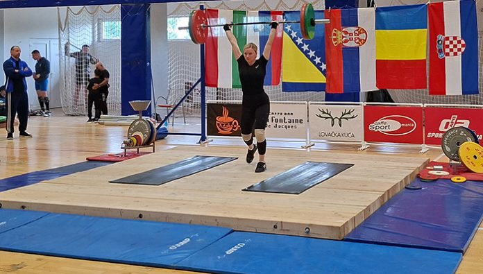 Petra Pavlič v sunku