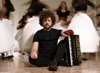 PRESTAVLJEN edinstven večer na Veliki planini: Janez Dovč & Sounds of Slovenia: ko se glasba uglasi z naravo