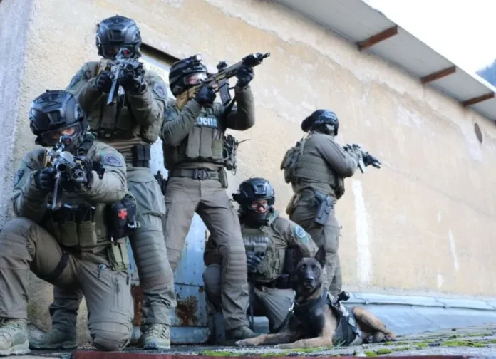 specialna enota policije