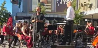 Od šansona do popevke – Simfonično iz poletja