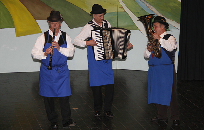 folklora 193 – kopija – kopija